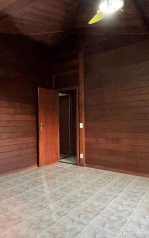 Casa à venda com 200m², 4 quartos e 3 vagasSuíte