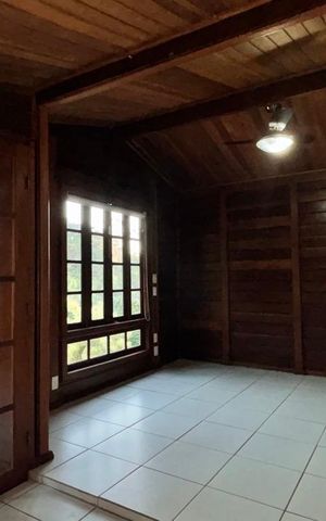 Casa à venda com 200m², 4 quartos e 3 vagasSuíte
