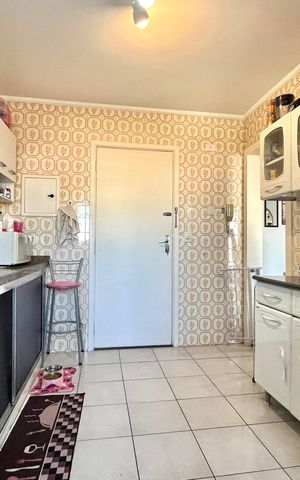 Apartamento para alugar com 66m², 2 quartos e 1 vaga Apartamento para alugar com 66m², 2 quartos e 1 vagaCozinha