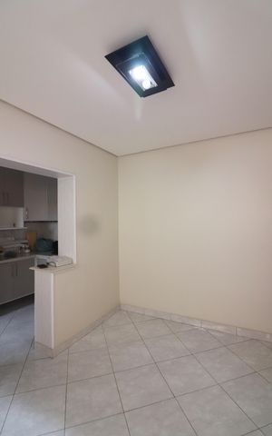 Casa à venda com 180m², 3 quartos e 2 vagasCopa e Cozinha 
