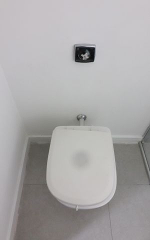 Casa à venda com 180m², 3 quartos e 2 vagasQuarto 1 - Suíte Banheiro 