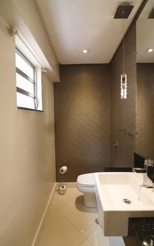 Casa à venda com 180m², 3 quartos e 2 vagasLavabo 