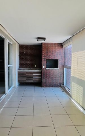Apartamento à venda com 137m², 4 quartos e 3 vagas