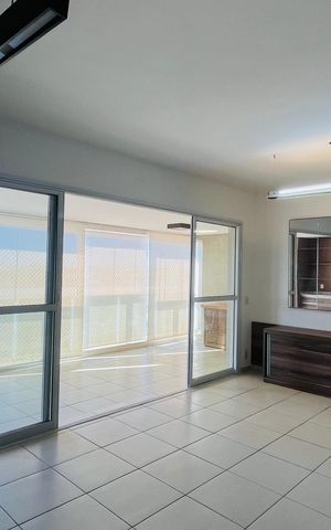 Apartamento à venda com 137m², 4 quartos e 3 vagas