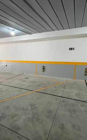 Apartamento à venda com 45m², 2 quartos e 1 vaga Apartamento à venda com 45m², 2 quartos e 1 vagaGaragem