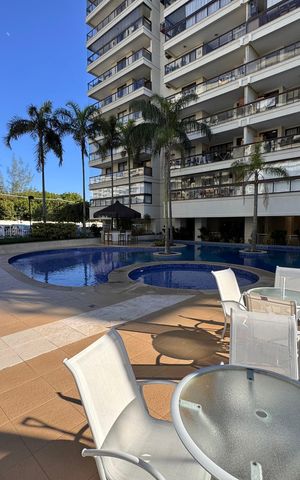 Apartamento à venda com 78m², 3 quartos e 1 vaga Apartamento à venda com 78m², 3 quartos e 1 vagaÁrea comum