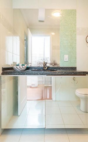 Casa à venda com 346m², 4 quartos e 1 vagaBanheiro Suíte