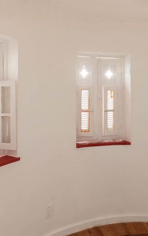 Casa à venda com 346m², 4 quartos e 1 vagaSuíte casa anexo