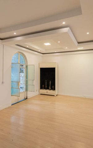 Casa à venda com 346m², 4 quartos e 1 vagaSala