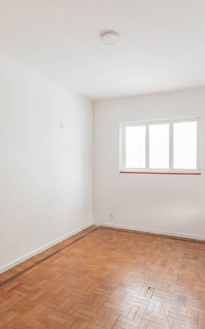 Casa à venda com 346m², 4 quartos e 1 vagaSuíte casa anexo