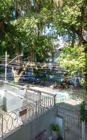 Casa à venda com 346m², 4 quartos e 1 vagaVaranda Quarto 1 e 2