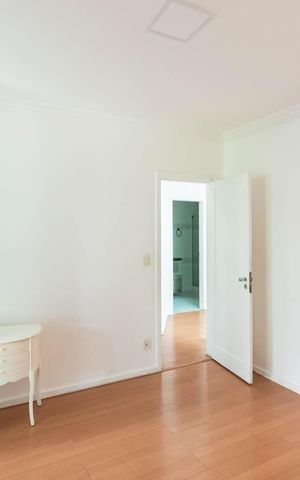 Casa à venda com 346m², 4 quartos e 1 vagaQuarto  2
