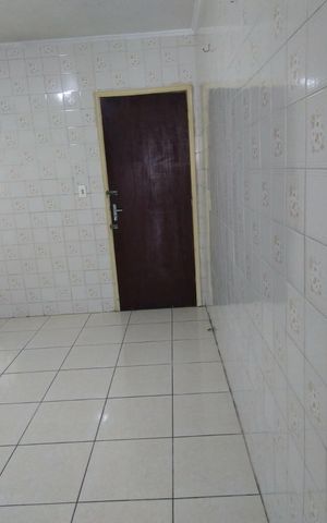 Casa à venda com 107m², 3 quartos e 2 vagas Casa à venda com 107m², 3 quartos e 2 vagasCozinha