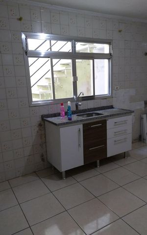 Casa à venda com 107m², 3 quartos e 2 vagas Casa à venda com 107m², 3 quartos e 2 vagasCozinha