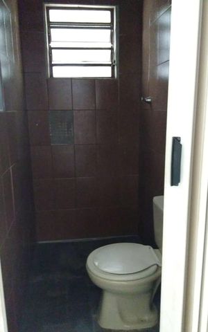 Casa à venda com 107m², 3 quartos e 2 vagas Casa à venda com 107m², 3 quartos e 2 vagasLavabo