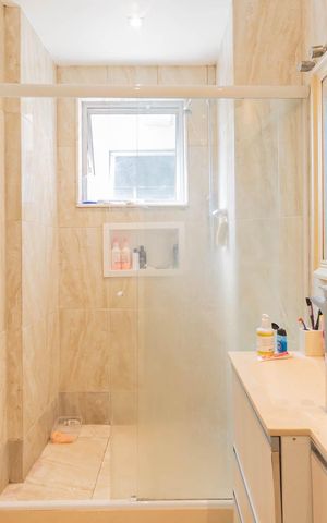 Apartamento à venda com 210m², 3 quartos e 2 vagasBanheiro Suíte 1