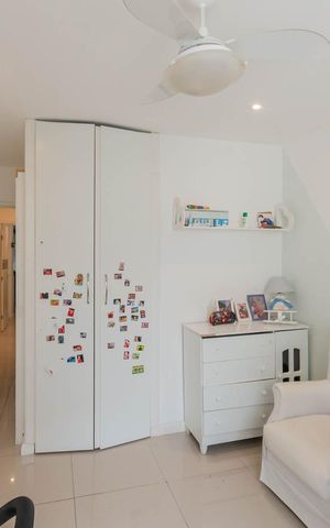 Apartamento à venda com 210m², 3 quartos e 2 vagasSuíte 2