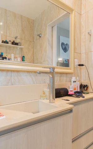 Apartamento à venda com 210m², 3 quartos e 2 vagasBanheiro Suíte 1