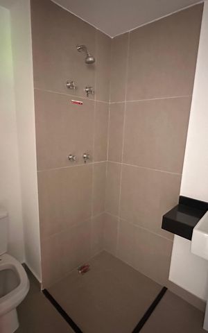 Studio à venda com 25m², 1 quarto e sem vaga Studio à venda com 25m², 1 quarto e sem vagaBanheiro