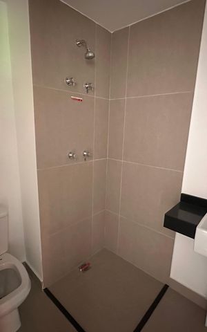Studio à venda com 25m², 1 quarto e sem vaga Studio à venda com 25m², 1 quarto e sem vagaBanheiro