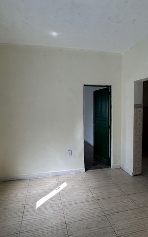 Casa para alugar com 85m², 2 quartos e sem vagaSala