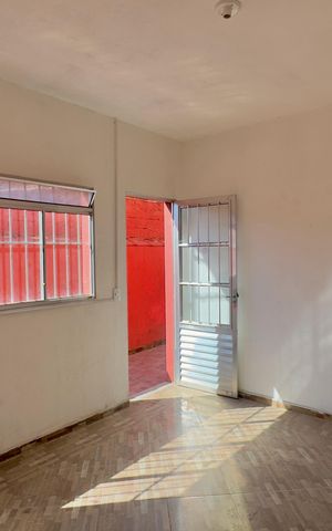 Casa para alugar com 55m², 2 quartos e sem vaga Casa para alugar com 55m², 2 quartos e sem vagaSala