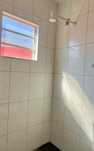 Casa para alugar com 55m², 2 quartos e sem vaga Casa para alugar com 55m², 2 quartos e sem vagaBanheiro