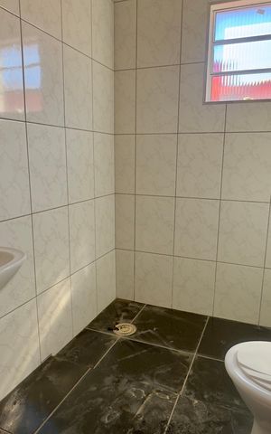 Casa para alugar com 55m², 2 quartos e sem vaga Casa para alugar com 55m², 2 quartos e sem vagaBanheiro
