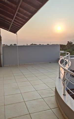 Casa de condomínio para alugar com 300m², 4 quartos e 4 vagas