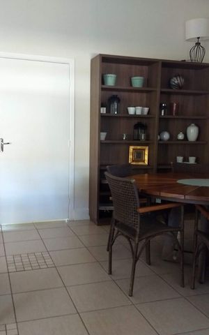 Casa de condomínio para alugar com 300m², 4 quartos e 4 vagas