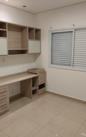 Casa de condomínio para alugar com 300m², 4 quartos e 4 vagas