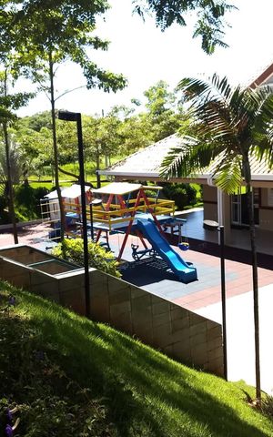 Casa de condomínio para alugar com 300m², 4 quartos e 4 vagas Casa de condomínio para alugar com 300m², 4 quartos e 4 vagasÁrea comum