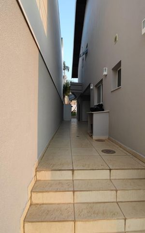 Casa de condomínio para alugar com 300m², 4 quartos e 4 vagas
