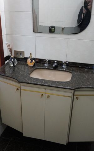 Casa de condomínio à venda com 585m², 5 quartos e 3 vagasBanheiro - Suite2