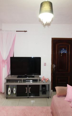 Casa à venda com 129m², 2 quartos e 1 vagaSala