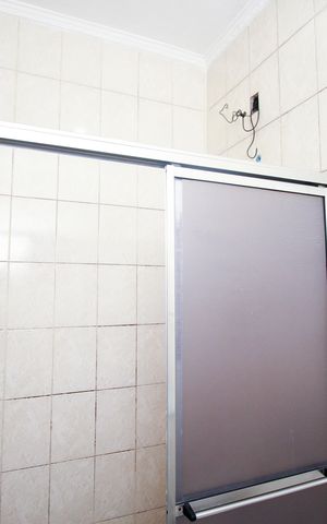 Casa para alugar com 100m², 3 quartos e 1 vaga Casa para alugar com 100m², 3 quartos e 1 vagaBanheiro Social