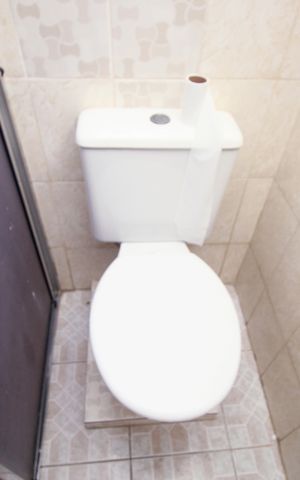 Casa para alugar com 100m², 3 quartos e 1 vaga Casa para alugar com 100m², 3 quartos e 1 vagaBanheiro da Suíte