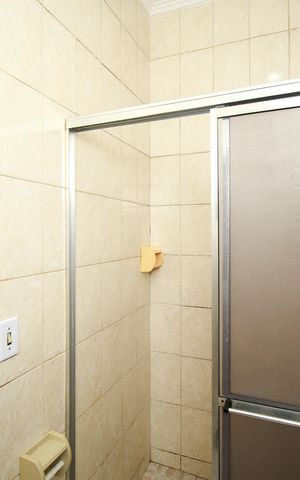 Casa para alugar com 100m², 3 quartos e 1 vaga Casa para alugar com 100m², 3 quartos e 1 vagaBanheiro Social