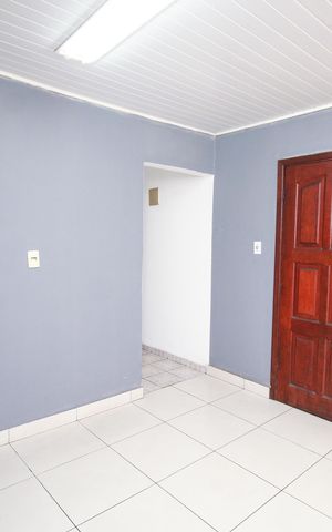Casa para alugar com 100m², 3 quartos e 1 vaga Casa para alugar com 100m², 3 quartos e 1 vagaSala