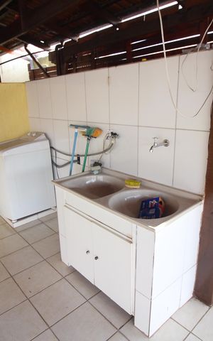 Casa à venda com 420m², 6 quartos e 2 vagasÁrea de Serviço