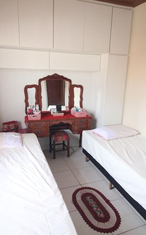 Casa à venda com 420m², 6 quartos e 2 vagasQuarto 6