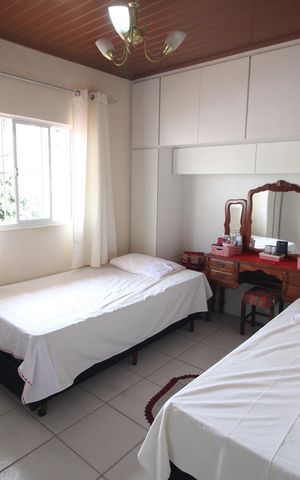 Casa à venda com 420m², 6 quartos e 2 vagasQuarto 6