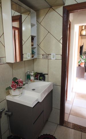 Casa à venda com 420m², 6 quartos e 2 vagasBanheiro 2