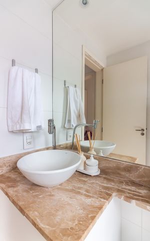 Apartamento à venda com 49m², 2 quartos e 1 vaga Apartamento à venda com 49m², 2 quartos e 1 vagaBanheiro