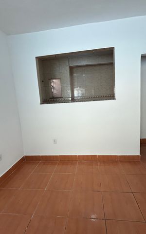 Casa para alugar com 55m², 2 quartos e sem vagaSala