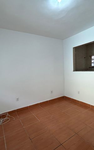 Casa para alugar com 55m², 2 quartos e sem vagaSala