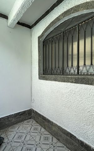 Casa para alugar com 55m², 2 quartos e sem vagaVaranda