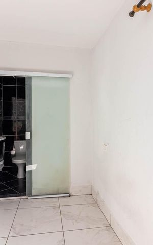 Casa para alugar com 50m², 1 quarto e sem vagaQuarto 