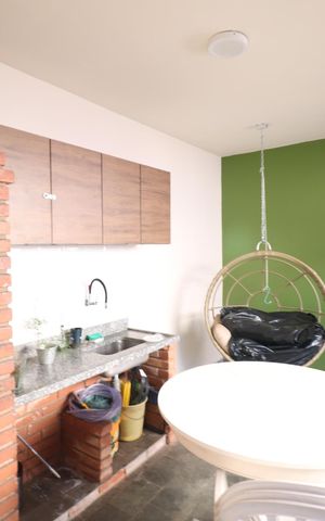 Casa à venda com 350m², 3 quartos e 3 vagas Casa à venda com 350m², 3 quartos e 3 vagasÁrea Gourmet