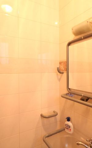 Casa à venda com 350m², 3 quartos e 3 vagas Casa à venda com 350m², 3 quartos e 3 vagasLavabo